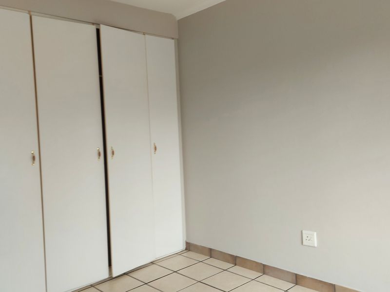 Neat & Secure 3-Bedroom Duplex in a Small, Well-Maintained Complex, Ooseinde, Rustenburg - Photo 10