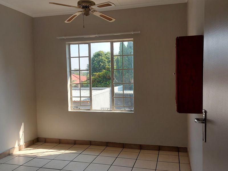 Neat & Secure 3-Bedroom Duplex in a Small, Well-Maintained Complex, Ooseinde, Rustenburg - Photo 9