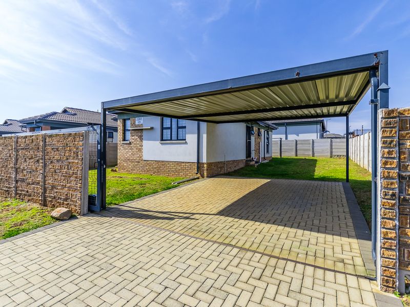 Charming 3-Bedroom Freehold Home in Mindalore, Krugersdorp – A Perfect Place for Family Living! - Photo 1
