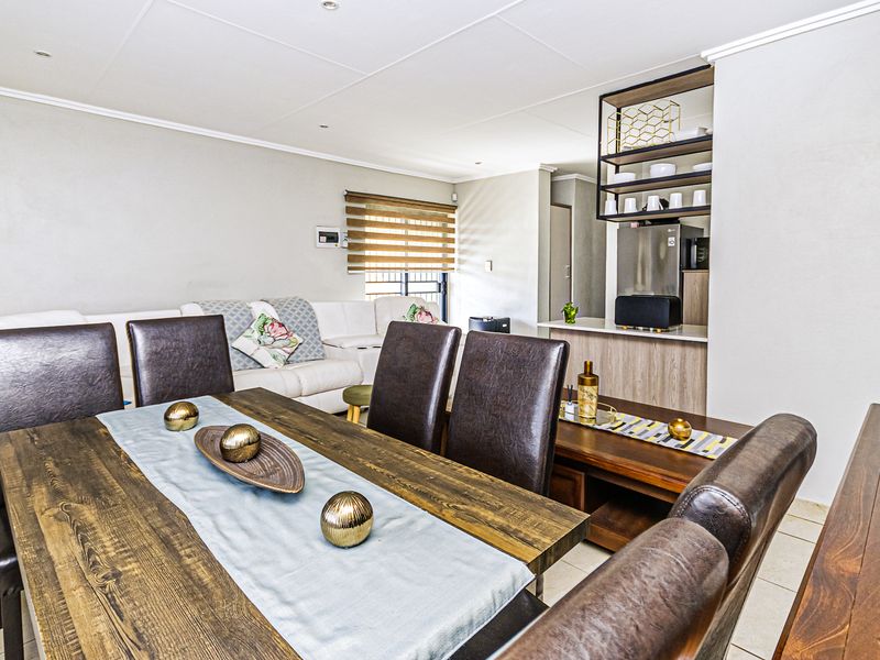 Charming 3-Bedroom Freehold Home in Mindalore, Krugersdorp – A Perfect Place for Family Living! - Photo 3