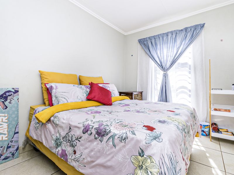 Charming 3-Bedroom Freehold Home in Mindalore, Krugersdorp – A Perfect Place for Family Living! - Photo 7