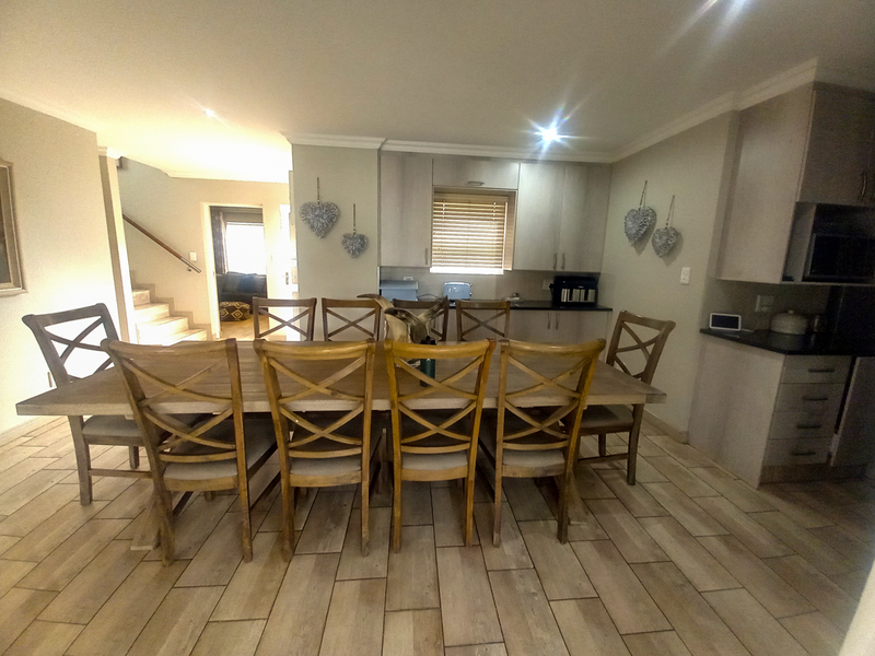 Lakeside Living, Endless Memories, Complete Tranquility - Photo 9