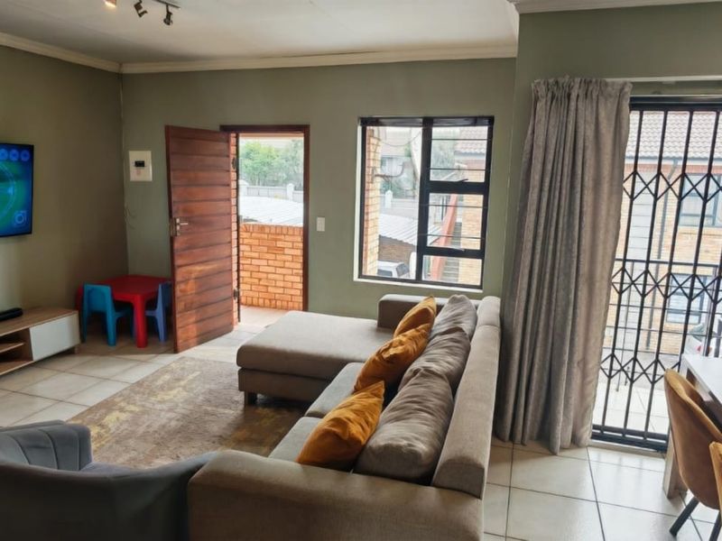 Lock-Up-and-Go Living in Prestigious Meyersdal - Photo 9