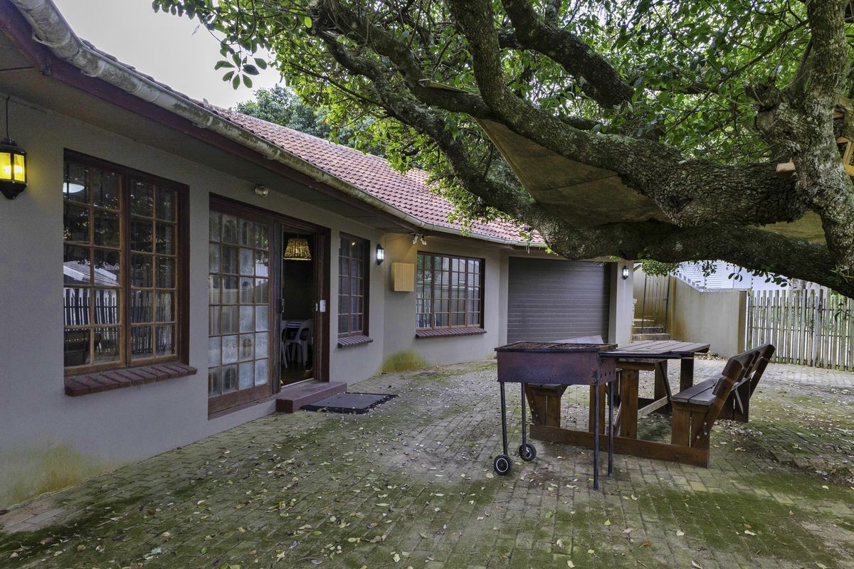 Spacious Family Home with Sea Views in Sought After Forest Downs - Photo 2