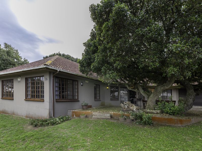 Spacious Family Home with Sea Views in Sought After Forest Downs - Photo 1