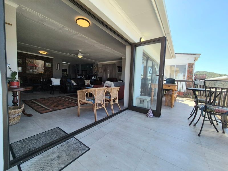3 Bedroom coastal home situated in Cintsa West - Photo 4