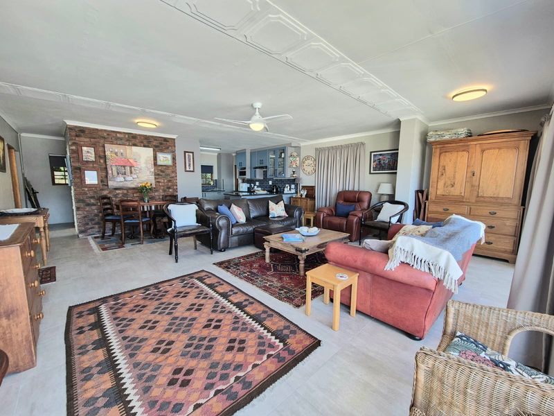 3 Bedroom coastal home situated in Cintsa West - Photo 6