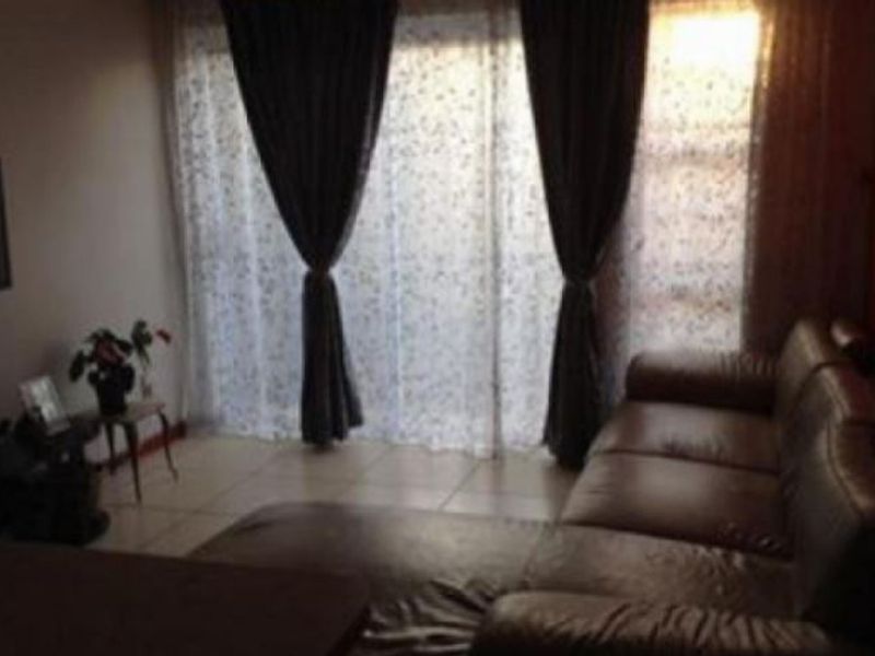 Pre-Hammer SALE– SECURE this property before auction - 3 Bedroom Sectional Title in Elsburg - Photo 4