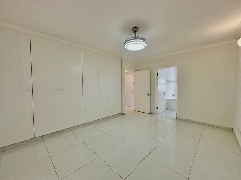 3 Bedroom Townhouse To Rent in Seaward Estates - Photo 10