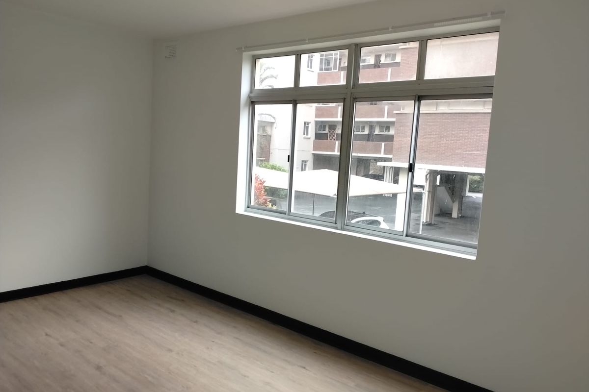 Newly renovated 1.5 bedroom now availablel in Glenwood - Photo 4