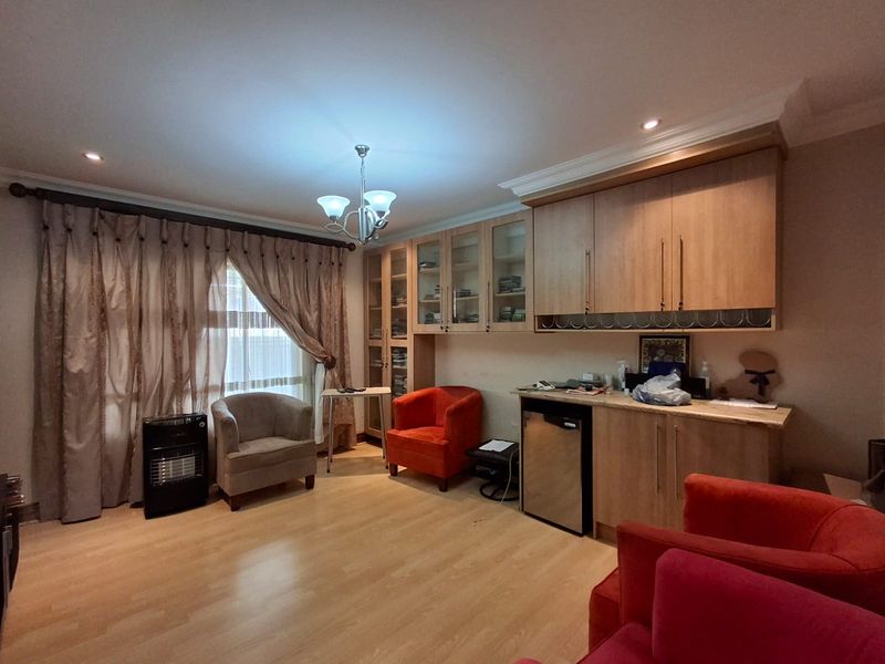 Easy living in Theresapark - Photo 8