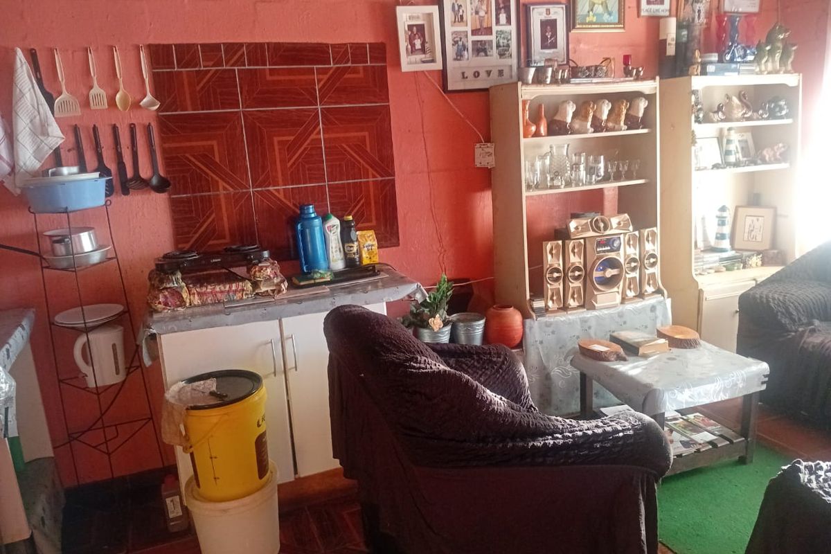 House For Sale In Mossel Bay - Photo 3