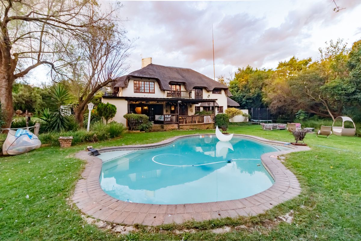 Randjesfontein North Equestrian Property with Endless Potential - Photo 2