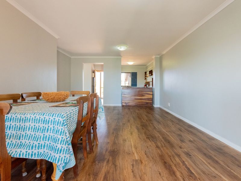 Clubhouse-Side Upstairs Apartment with Enclosed Braai Balcony - Photo 9