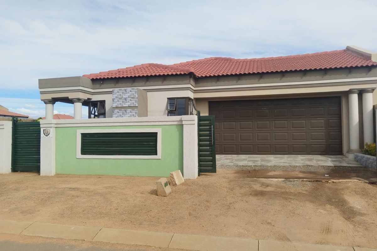 Welcome to Your Dream Home in Golden Gardens, Sebokeng - Photo 4