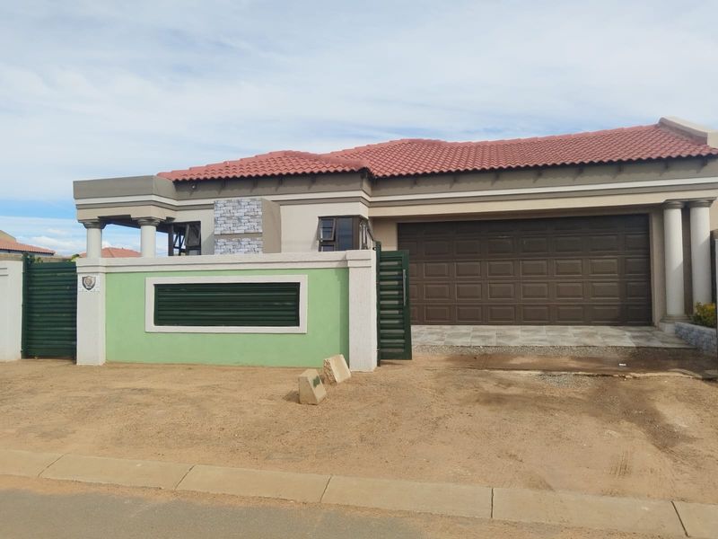 Welcome to Your Dream Home in Golden Gardens, Sebokeng - Photo 4