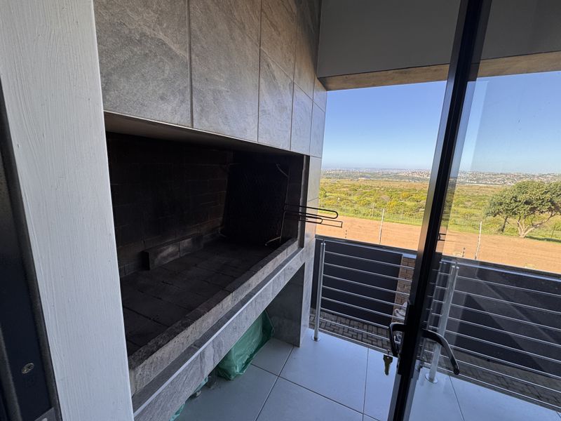 Sunny Single Level Living with Stunning Sea and Mossel Bay Views - Photo 5