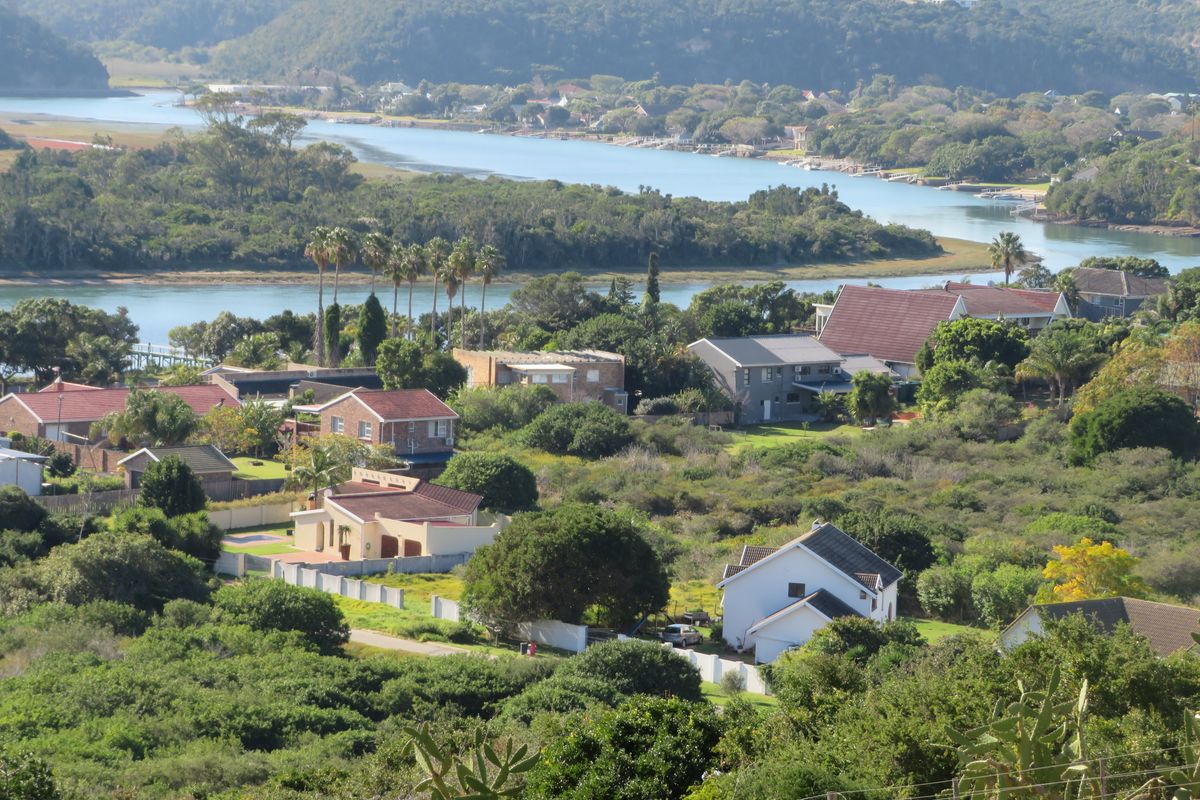 Stunning Views from this Plot on the RIverview Waterfront Estate. - Photo 2
