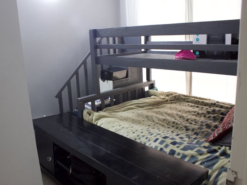 Modern 2 Bedroom Apartment in Glen Marais - Photo 7