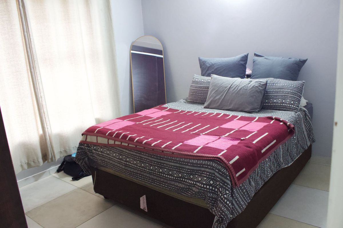 Modern 2 Bedroom Apartment in Glen Marais - Photo 5