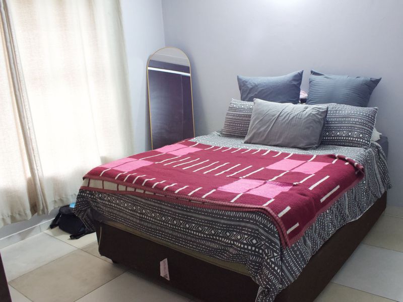 Modern 2 Bedroom Apartment in Glen Marais - Photo 5