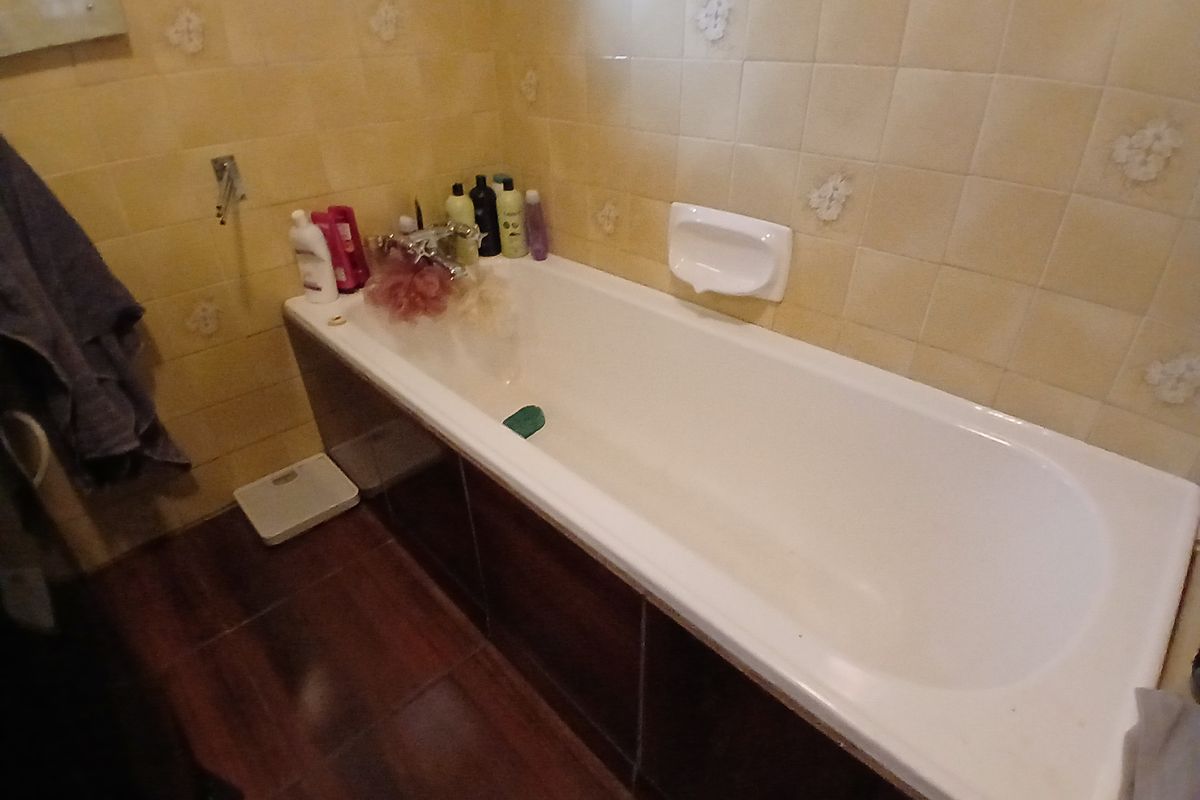 Space, Comfort, and Convenience: Your Selcourt Sanctuary - Photo 5