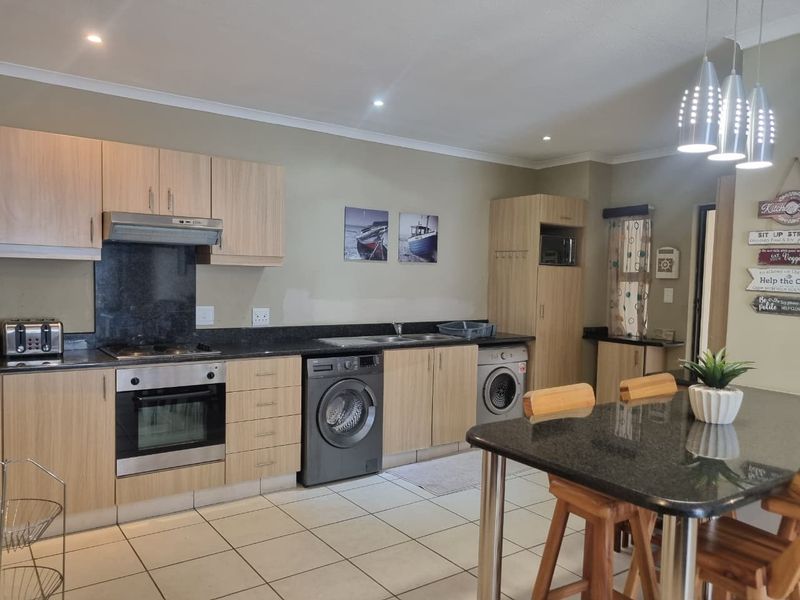 Coastal Comfort in Illovo Beach - Photo 3