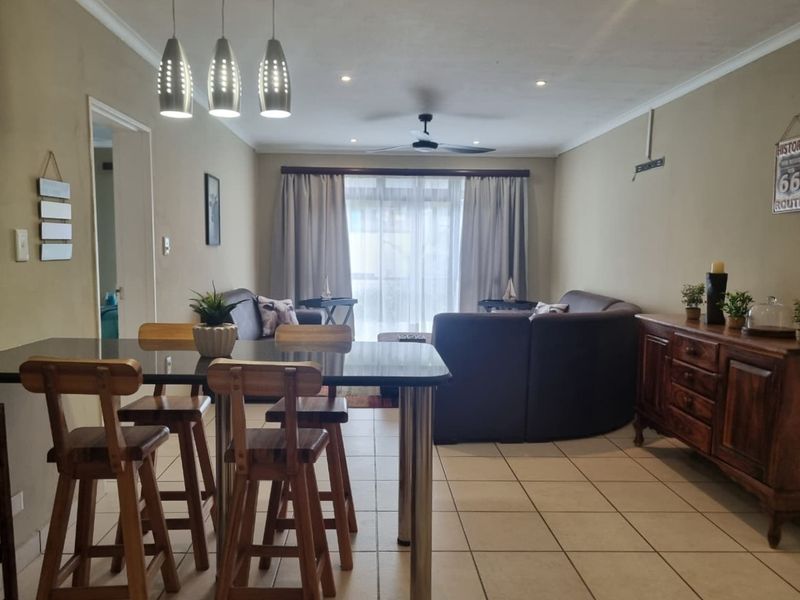 Coastal Comfort in Illovo Beach - Photo 6