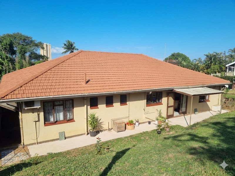 Spacious 3 Bedroom Family Home with cottage - Photo 1