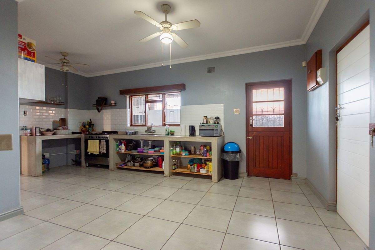 3 Bedroom House for Sale in Vredenburg - Photo 4