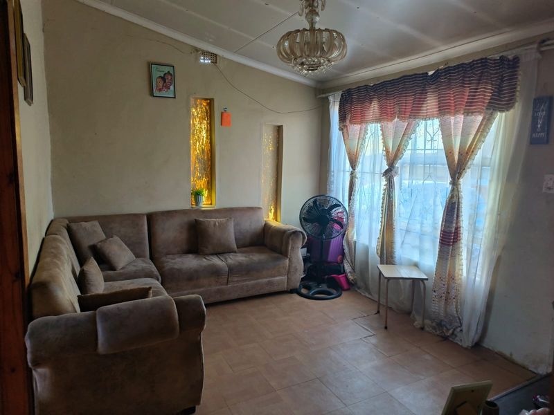Two Bedroom House For Sale in Jouberton - Photo 3