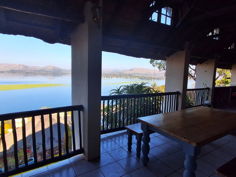 Exceptional Dam & Mountain View Retreat  Kosmos – Endless Potential at Give-Away Prize - Photo 3