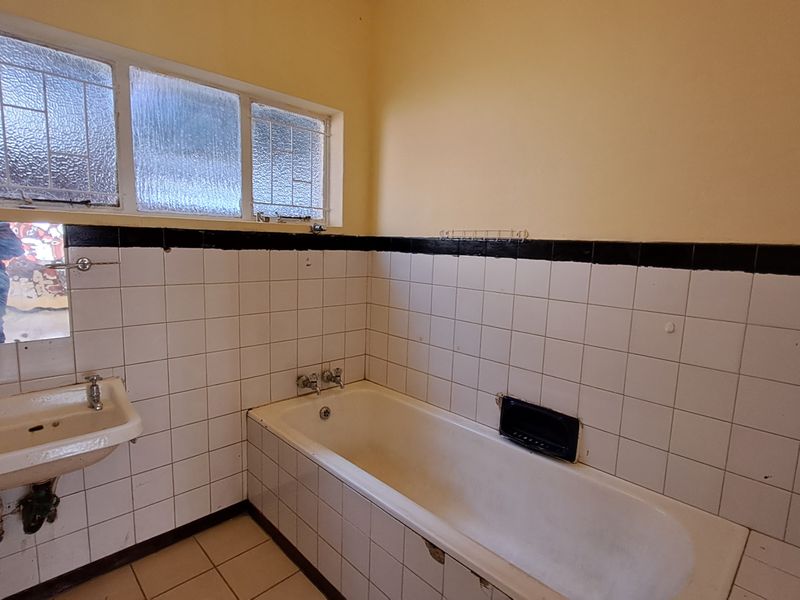 Family home with flatlet for sale - Photo 7