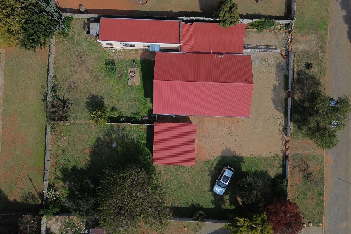 Family home with flatlet for sale - Photo 2