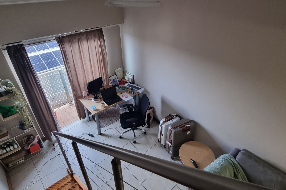 Ideal Location - Photo 4