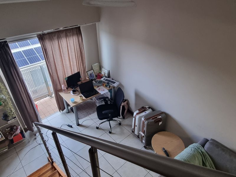 Ideal Location - Photo 4