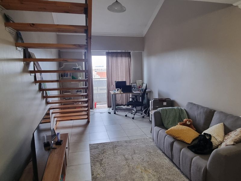 Ideal Location - Photo 2