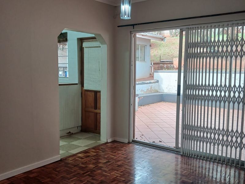 3 Bedroom Family Home - Moss rd - Photo 8