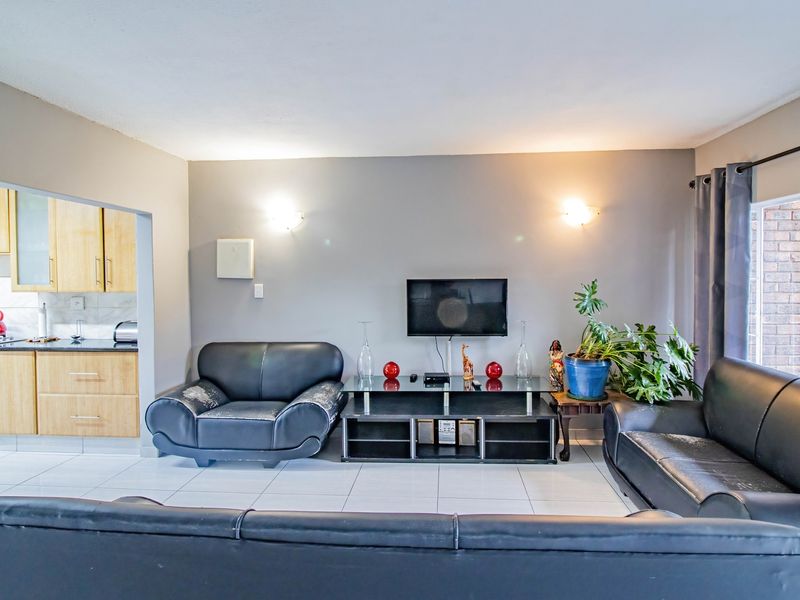 Modern Duplex with Pool & Secure Living - Photo 5