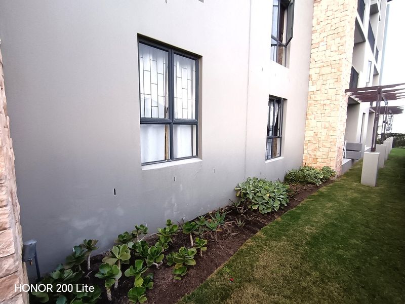 2 Bedroom, 1 Bathroom Apartment in Burgundy Estate - Photo 5