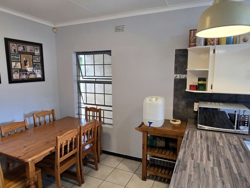Family Home with Endless Possibilities in Colts Hill going on auction - Photo 2