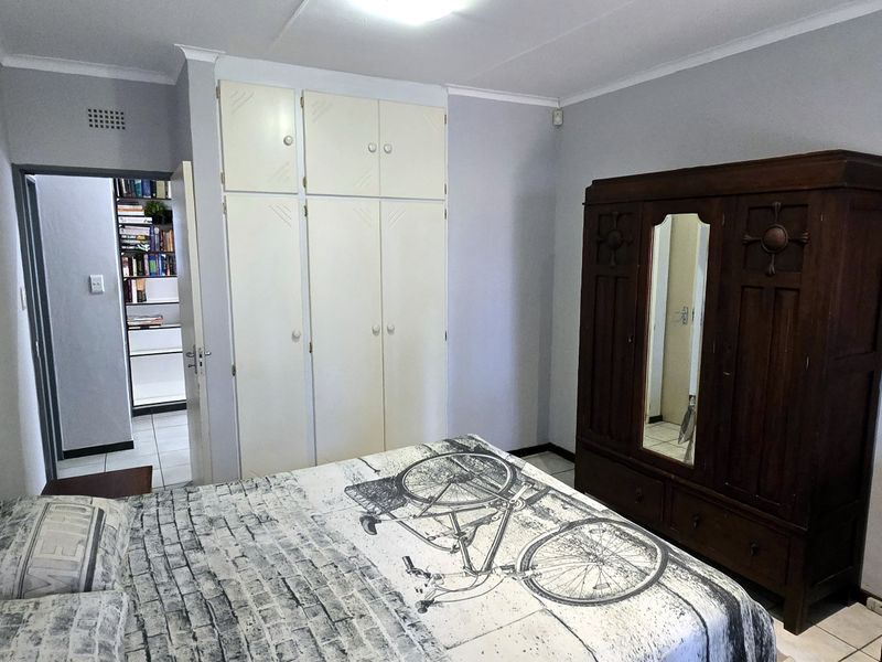 Family Home with Endless Possibilities in Colts Hill going on auction - Photo 9