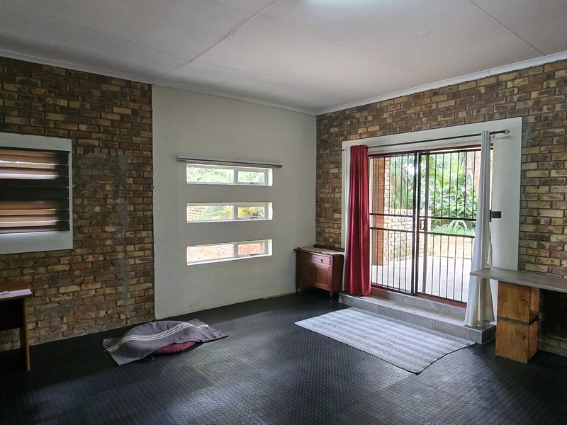 Family Home with Endless Possibilities in Colts Hill going on auction - Photo 7