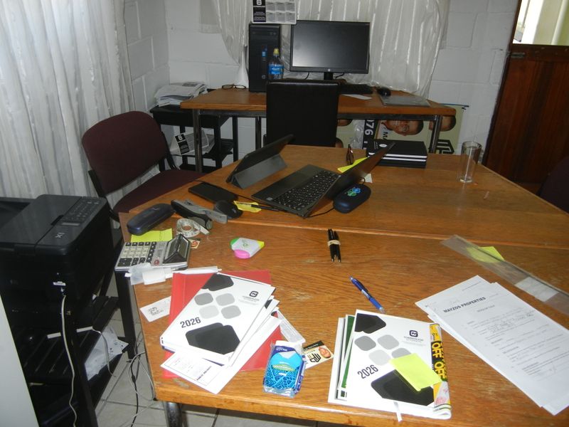 Guest House Potential - Photo 9