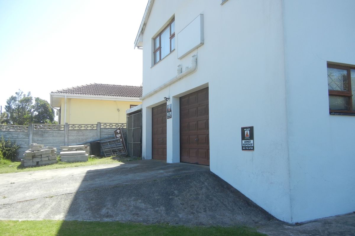 Guest House Potential - Photo 3
