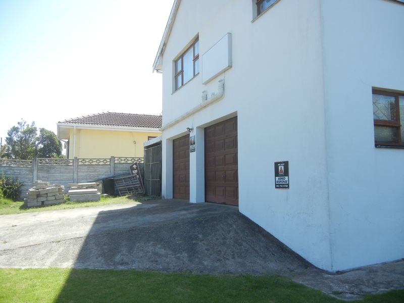 Guest House Potential - Photo 3