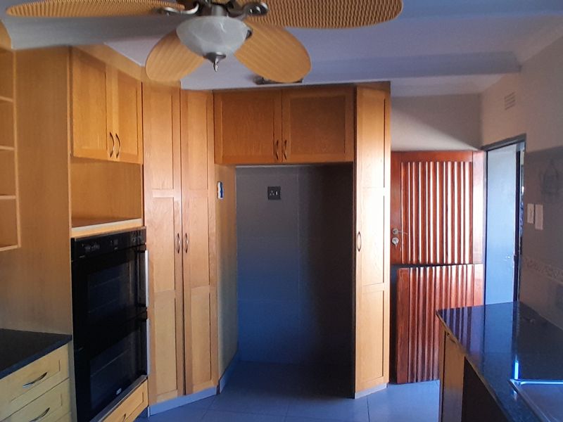 Versatile Property Offering Space, Comfort & Convenience - Photo 7