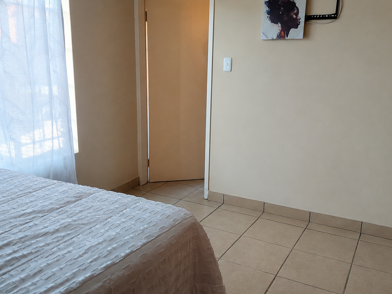Excellent Investment Opportunity with Strong Rental Potential - Woodridge Park - Photo 9