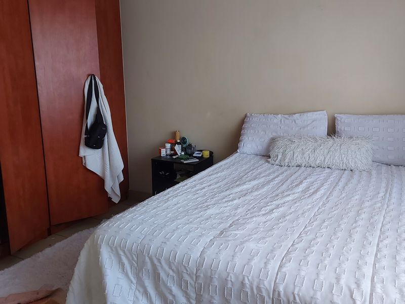 Excellent Investment Opportunity with Strong Rental Potential - Woodridge Park - Photo 8