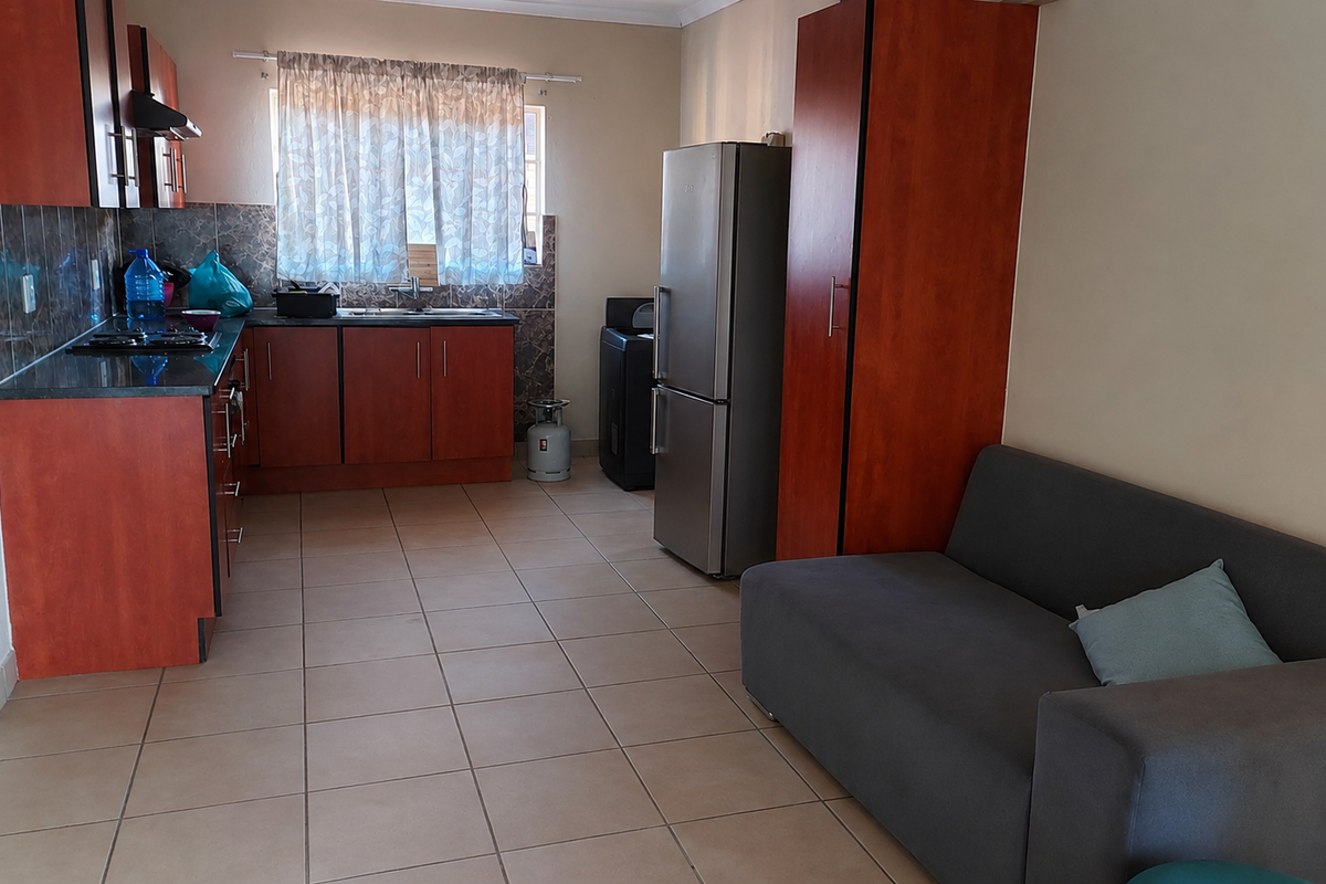 Excellent Investment Opportunity with Strong Rental Potential - Woodridge Park - Photo 3